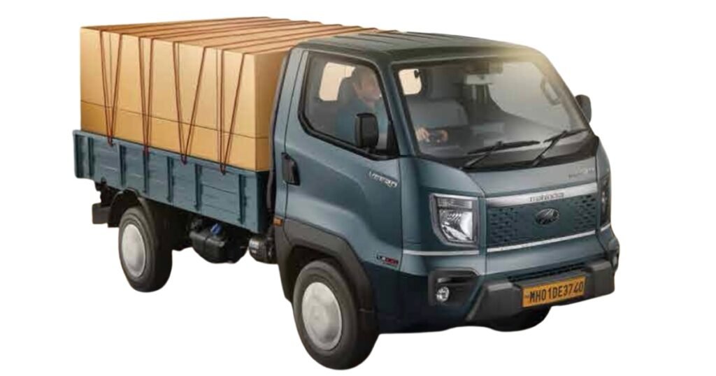 Mahindra VEERO 2026 rear cargo deck loading capacity view